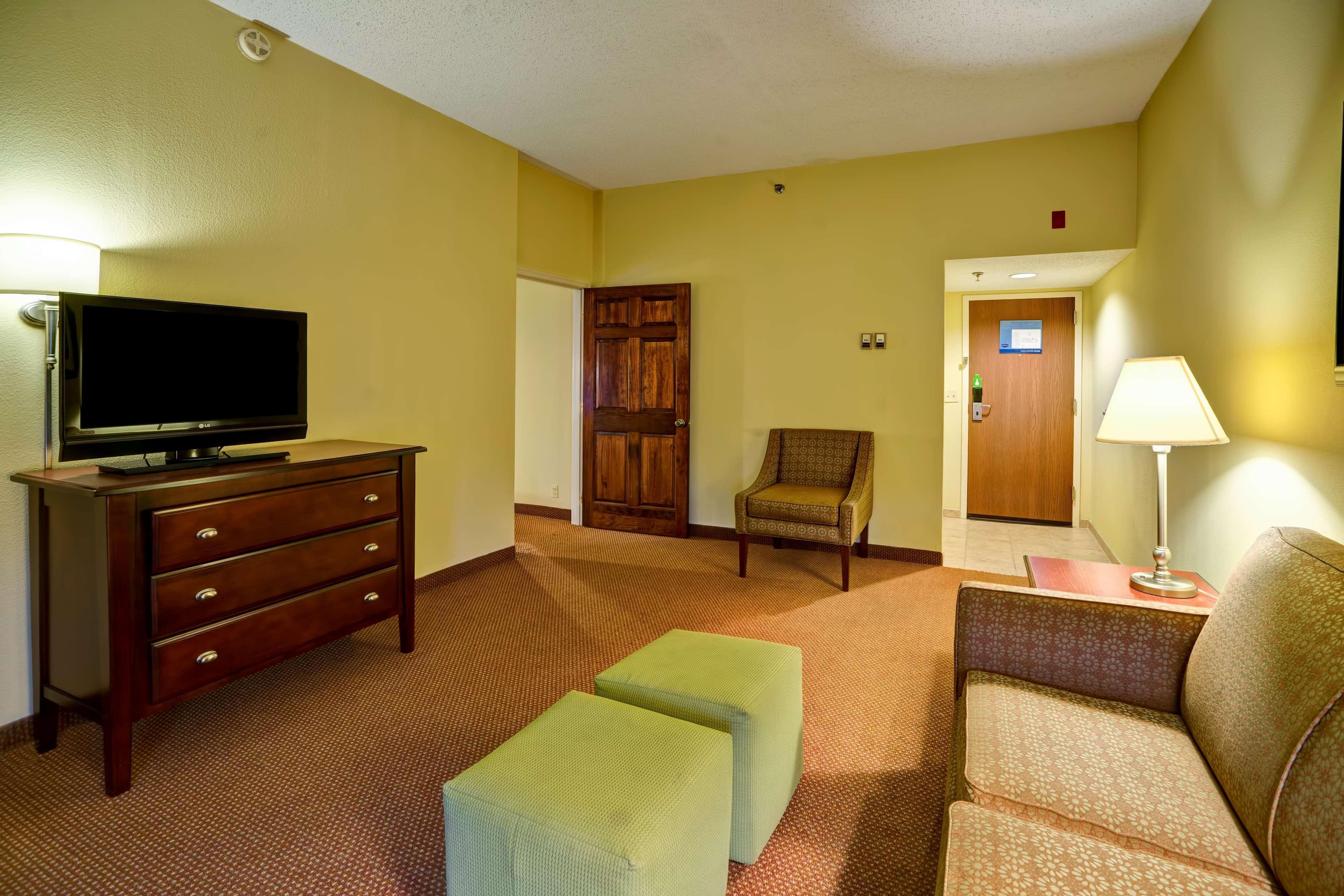 Hampton Inn Моргантаун Экстерьер фото