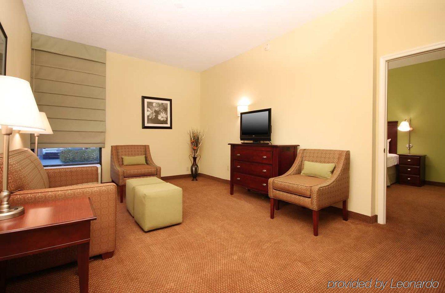 Hampton Inn Моргантаун Экстерьер фото